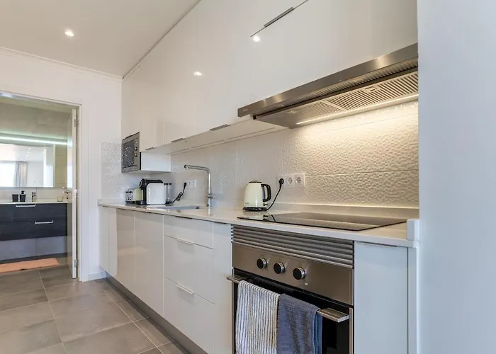 Modern With Ocean View & Terrace - Free Access To Pool And Tennis Courts By Lisbeyond * Portimão