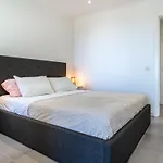 아파트 Modern With Ocean View & Terrace - Free Access To Pool And Tennis Courts By Lisbeyond