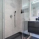 아파트 Modern With Ocean View & Terrace - Free Access To Pool And Tennis Courts By Lisbeyond 포티마오